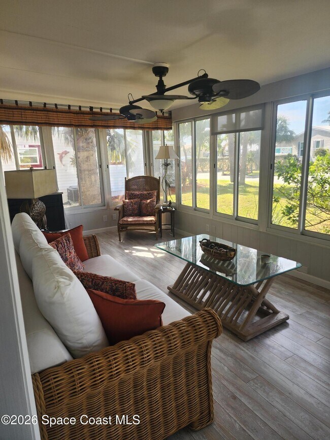 Building Photo - 380 Norwich Ln