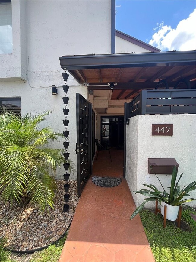 Building Photo - 447 NW 98th Ct