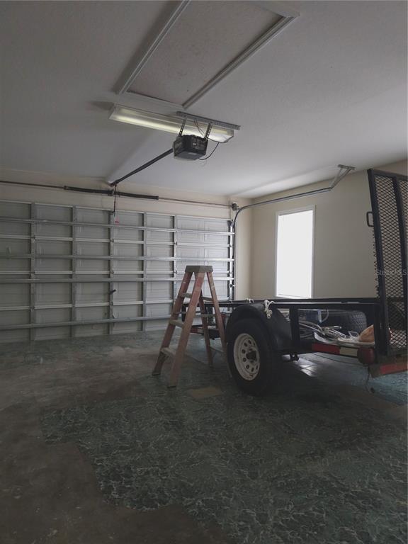 Building Photo - 6997 Hemlock Rd