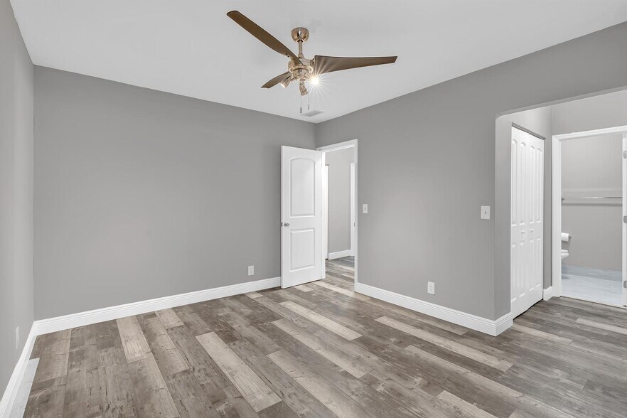 Building Photo - 8911 NW 28th Dr