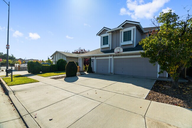 Building Photo - 3109 Heritage Valley Dr