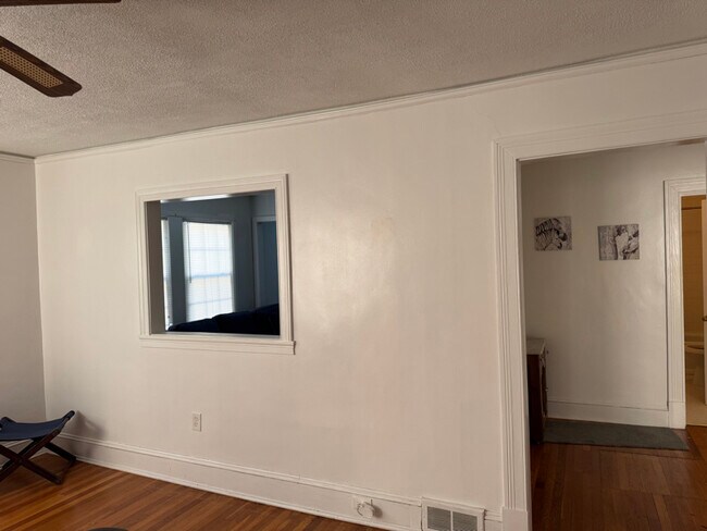 Building Photo - 144 North Ave