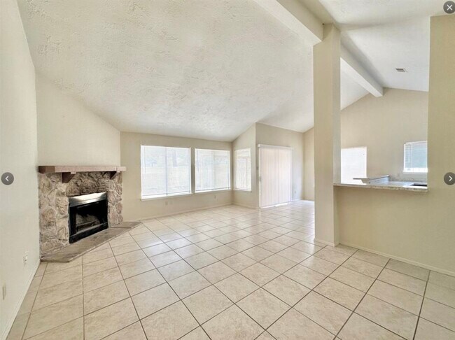 Building Photo - 9210 Benwick St