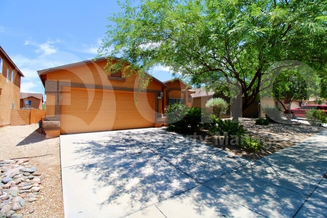 Building Photo - 2353 E Calle Sierra Del Manantial