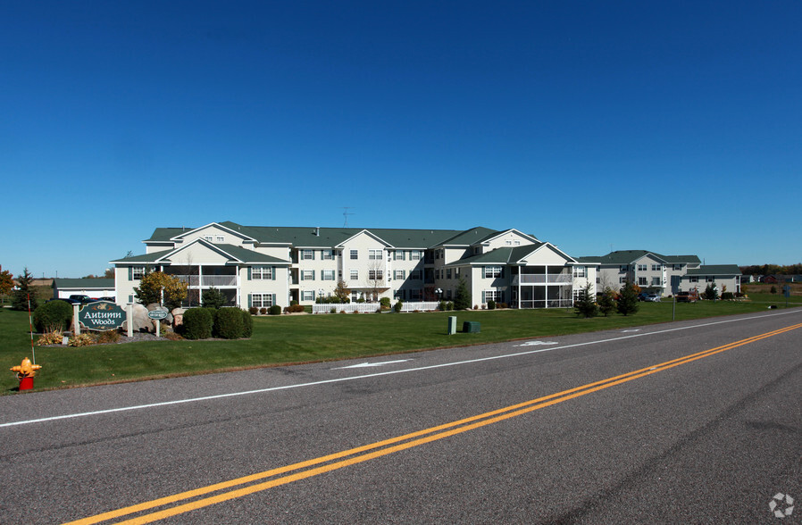 Primary Photo - Autumn Woods Apartments