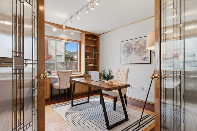 Building Photo - Beautiful 4 Bed 2.5 Bath Home in Renton