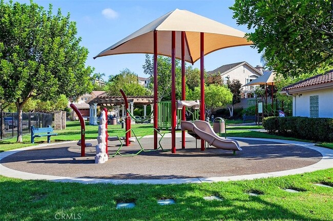 Building Photo - 27901 Glenfield Cir
