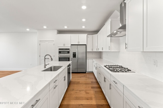 Building Photo - 306 Pilot St