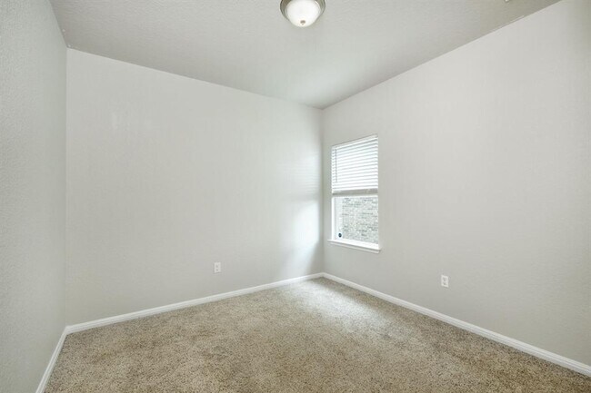 Building Photo - 117 Kramer St