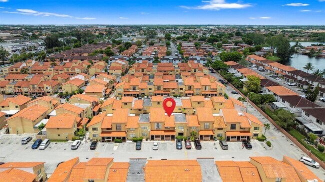 Building Photo - 2735 W 61st Pl