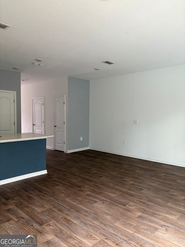 Building Photo - 152 Deep Bay Cir