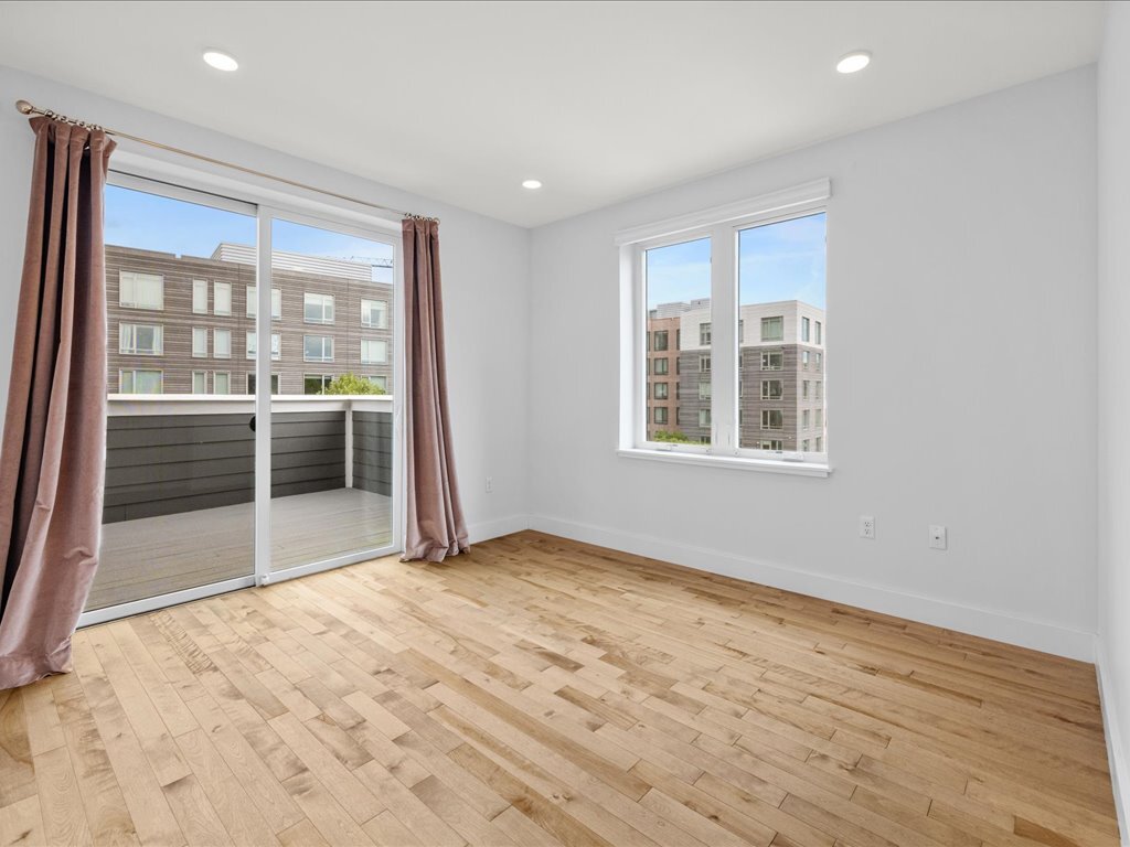 Building Photo - 50 Hichborn St