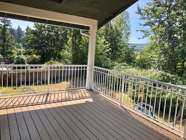 Building Photo - Bellevue Apartment