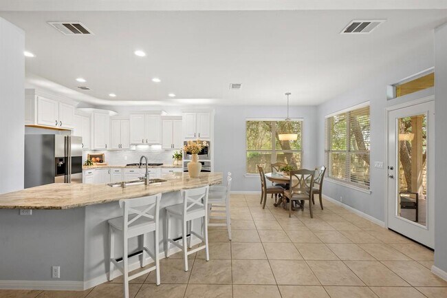 Building Photo - 1023 Grassy Field Rd