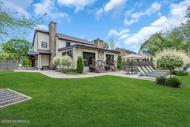 Building Photo - 620 Brookside Dr