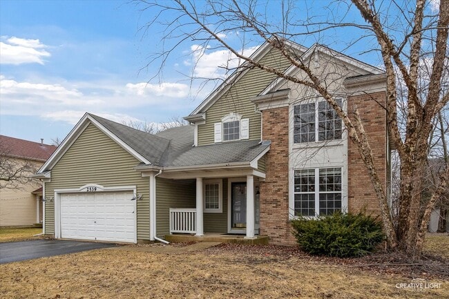 Building Photo - 2539 Lexington Ln