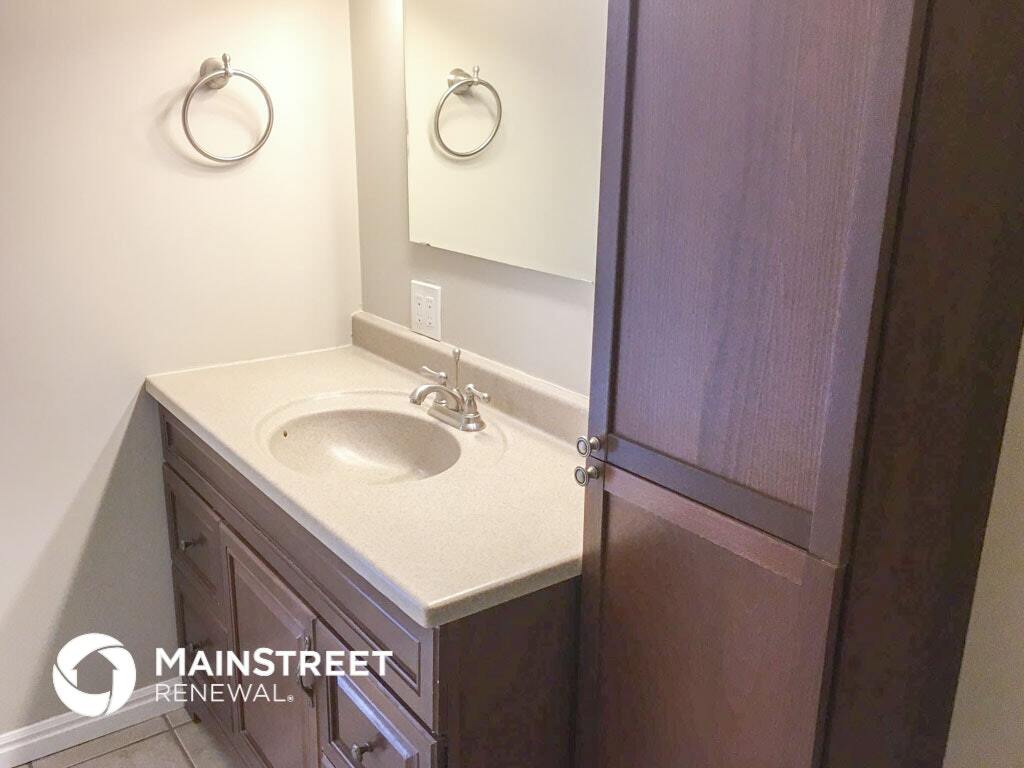 Building Photo - 938 S 200 E