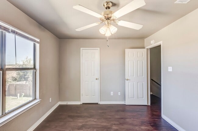 Building Photo - 2501 Schwald Rd