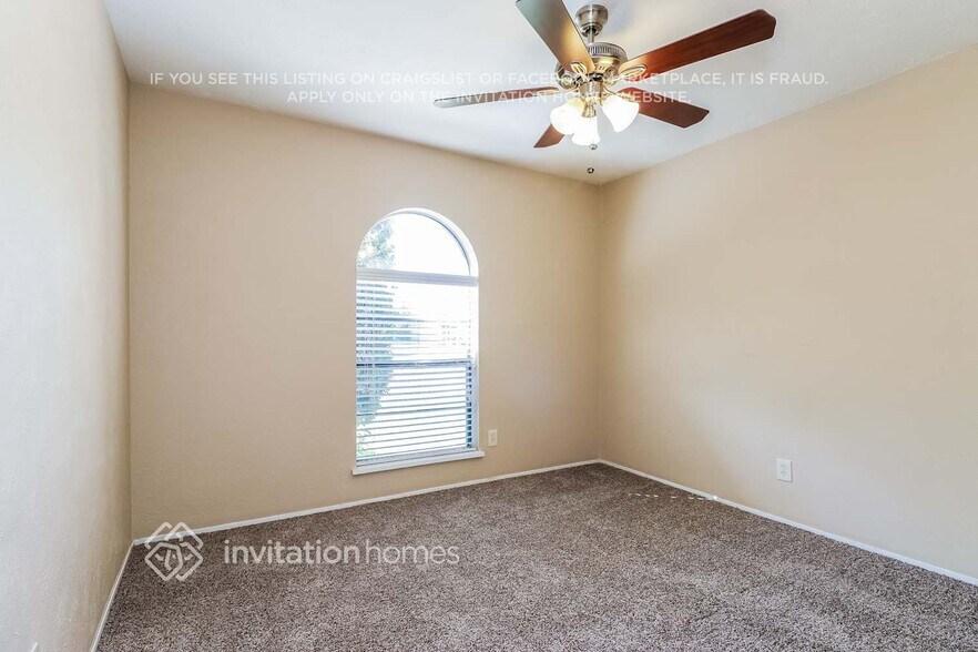 Building Photo - 7425 Tunbridge Dr