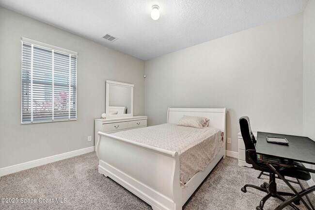 Building Photo - 7506 Millbrook Ave