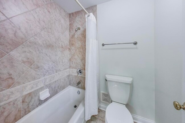 Building Photo - 1620 Timber Woods Ln