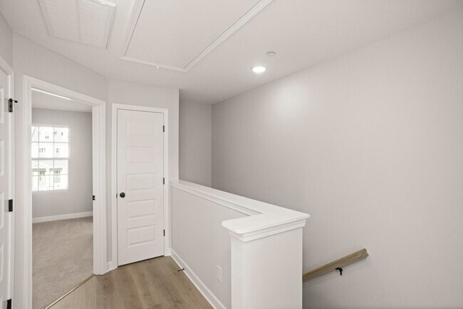 Building Photo - 514 Tappan Private Ln