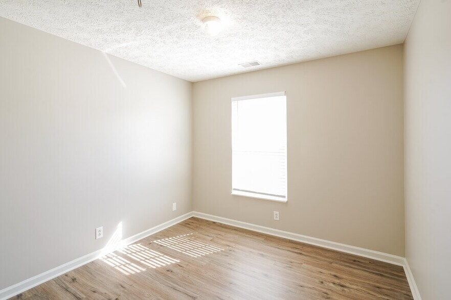 Building Photo - 3423 Cainbrook Crossing