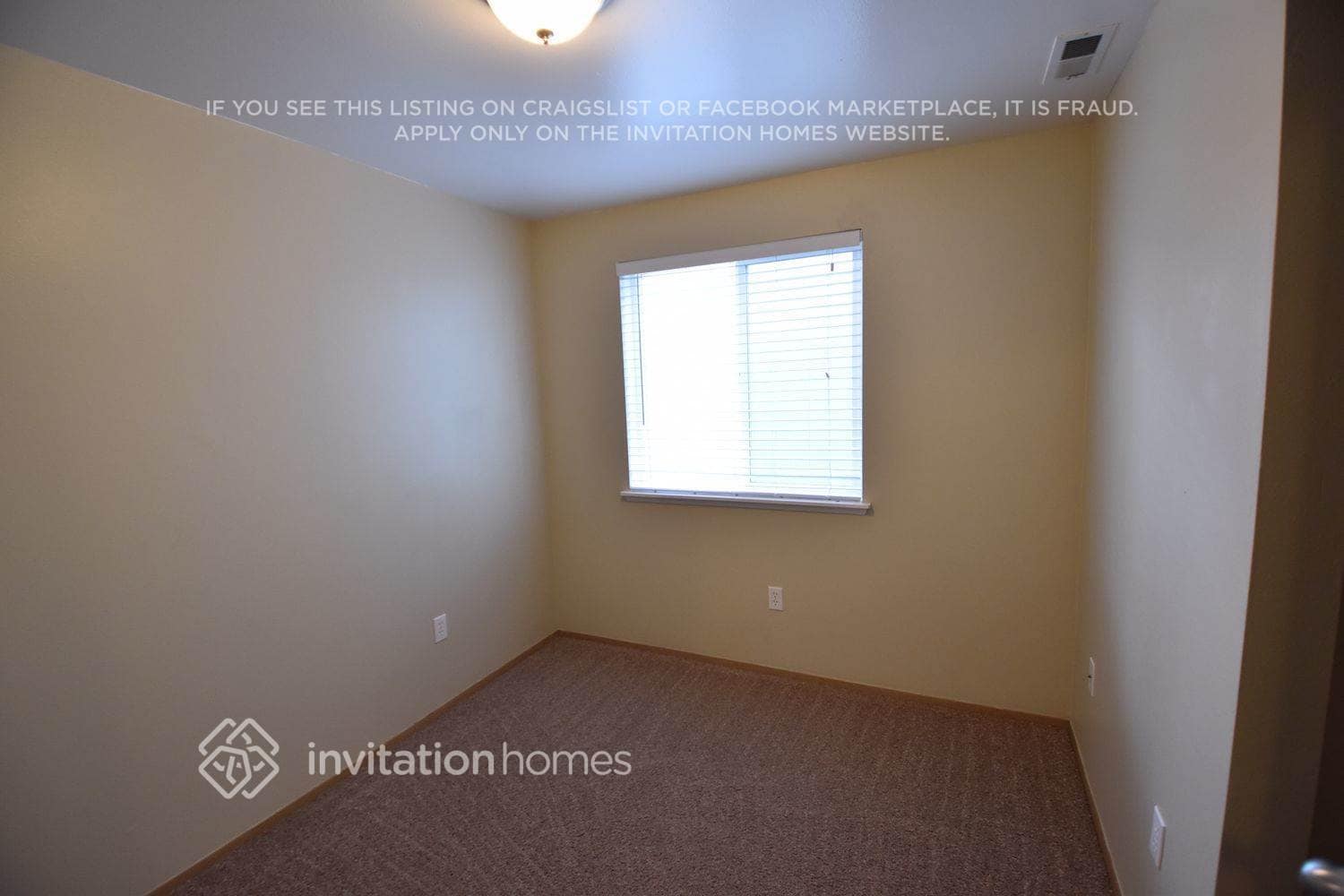 Building Photo - 10616 64th Ave NE