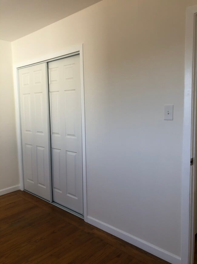 Building Photo - 2233 Taraval St