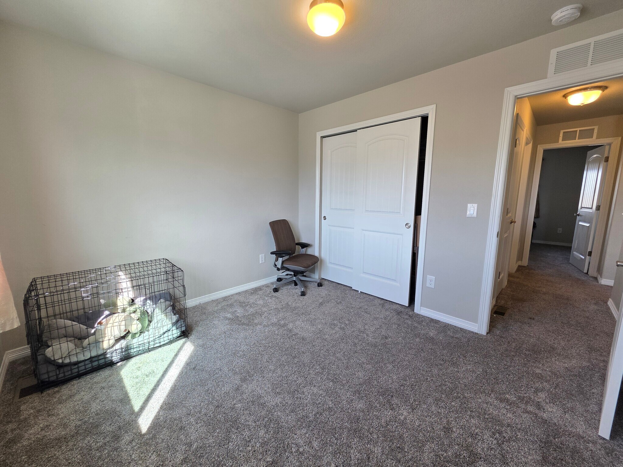 Building Photo - 9679 Rainbow Bridge Dr