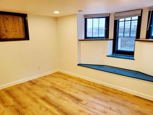 Building Photo - 719 Remington St