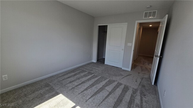 Building Photo - 988 Gearus Pl