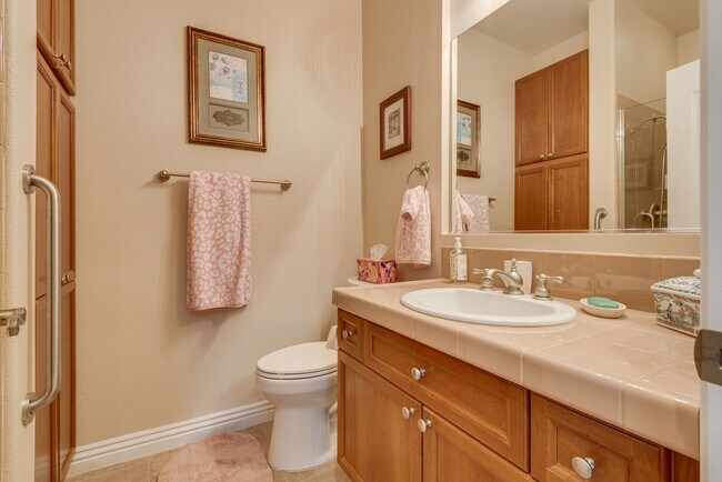 Building Photo - MacDonald Ranch Dream Home with Resort Sty...