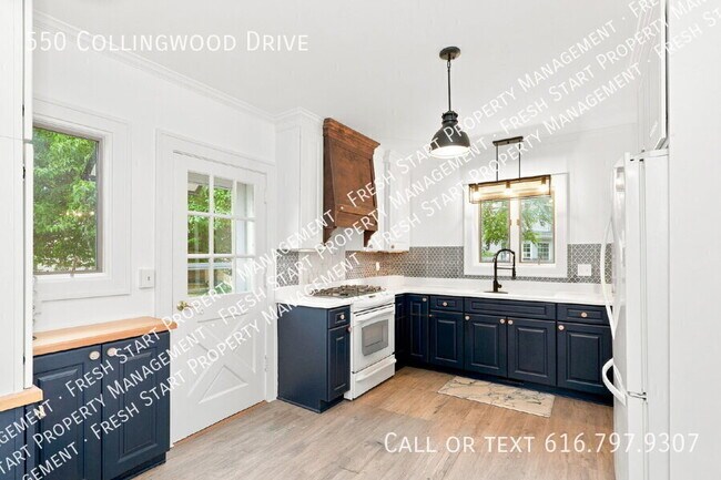 Building Photo - 550 Collingwood Dr