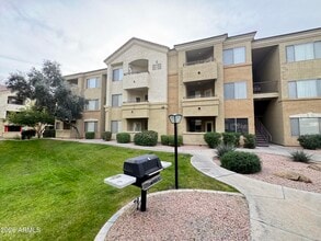 Building Photo - 18416 N Cave Creek Rd