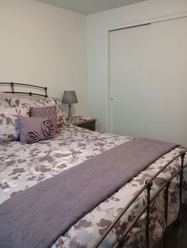Building Photo - Cozy 2 Bedroom in Downtown Provo