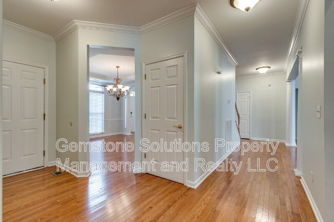 Building Photo - 756 Rolling Fork Dr