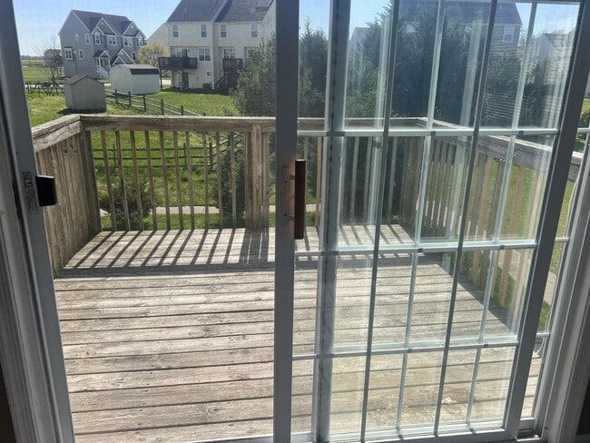 Building Photo - COMING SOON! Townhouse in Dover