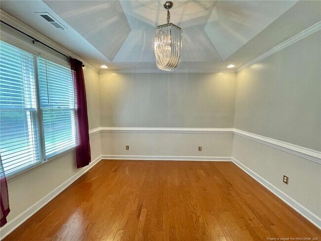 Building Photo - 260 Lick Creek Dr