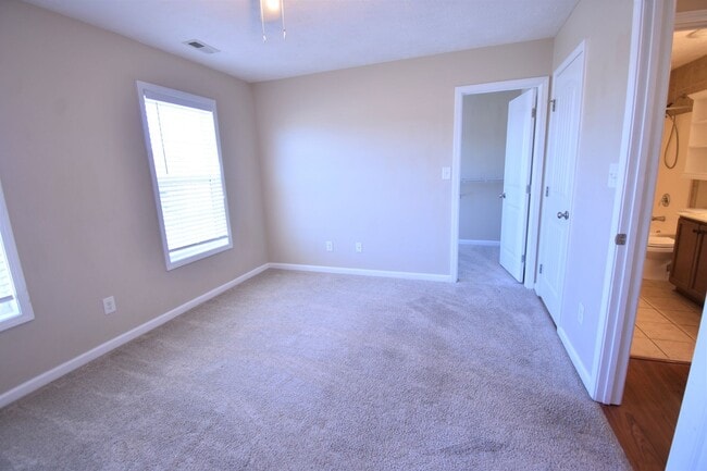Building Photo - 3 bedroom 2.5 Bath Home with Loft- No Pets