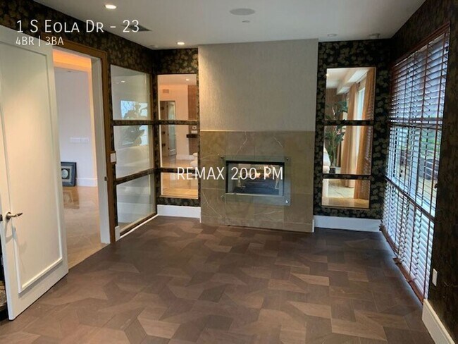 Building Photo - 1 S Eola Dr