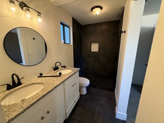 Building Photo - 1170 W 540 N