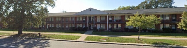 Building Photo - 4535 Cadieux Rd
