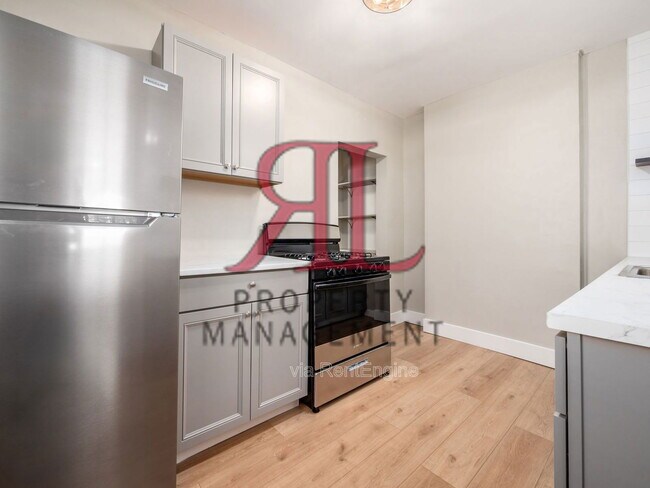 Building Photo - 439 Eldridge Ave