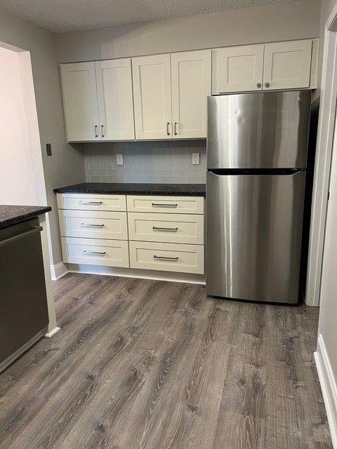 Building Photo - 28 Middleton Ct