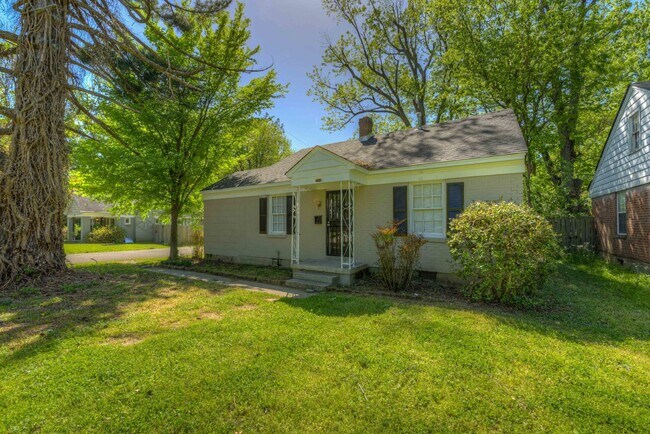 Building Photo - Move-In Special: Qualified Tenants Get 50%...