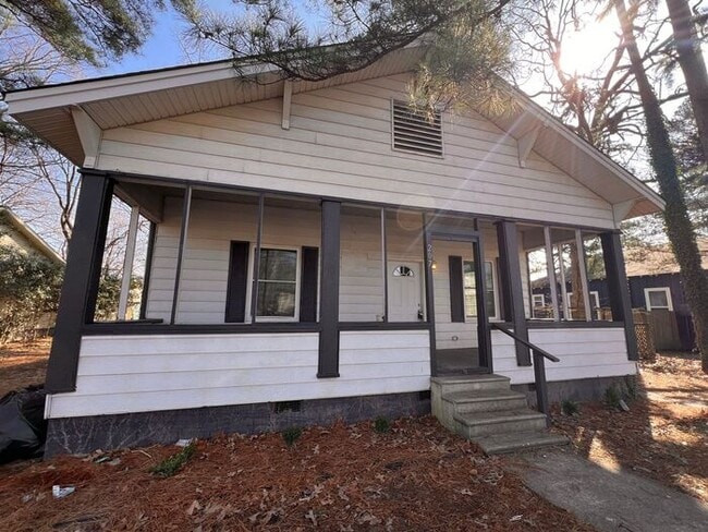 Primary Photo - 207 S Laurel St