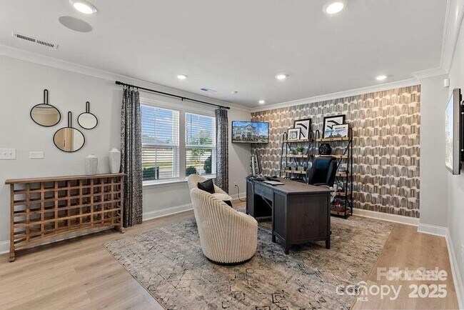 Building Photo - 5029 Westmead Ln