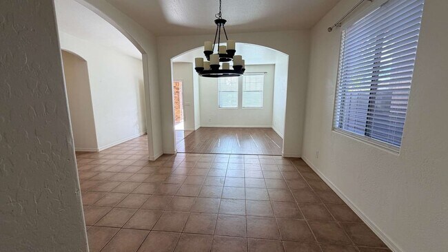 Building Photo - 43658 Caven Dr