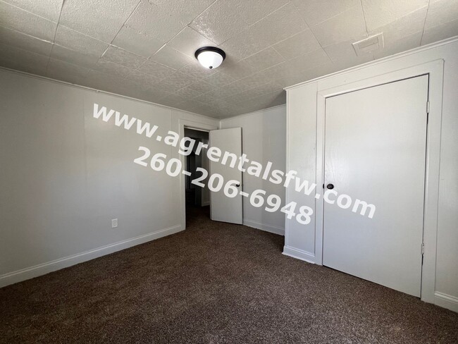 Building Photo - 3 Bedroom House - $200 Off first months rent